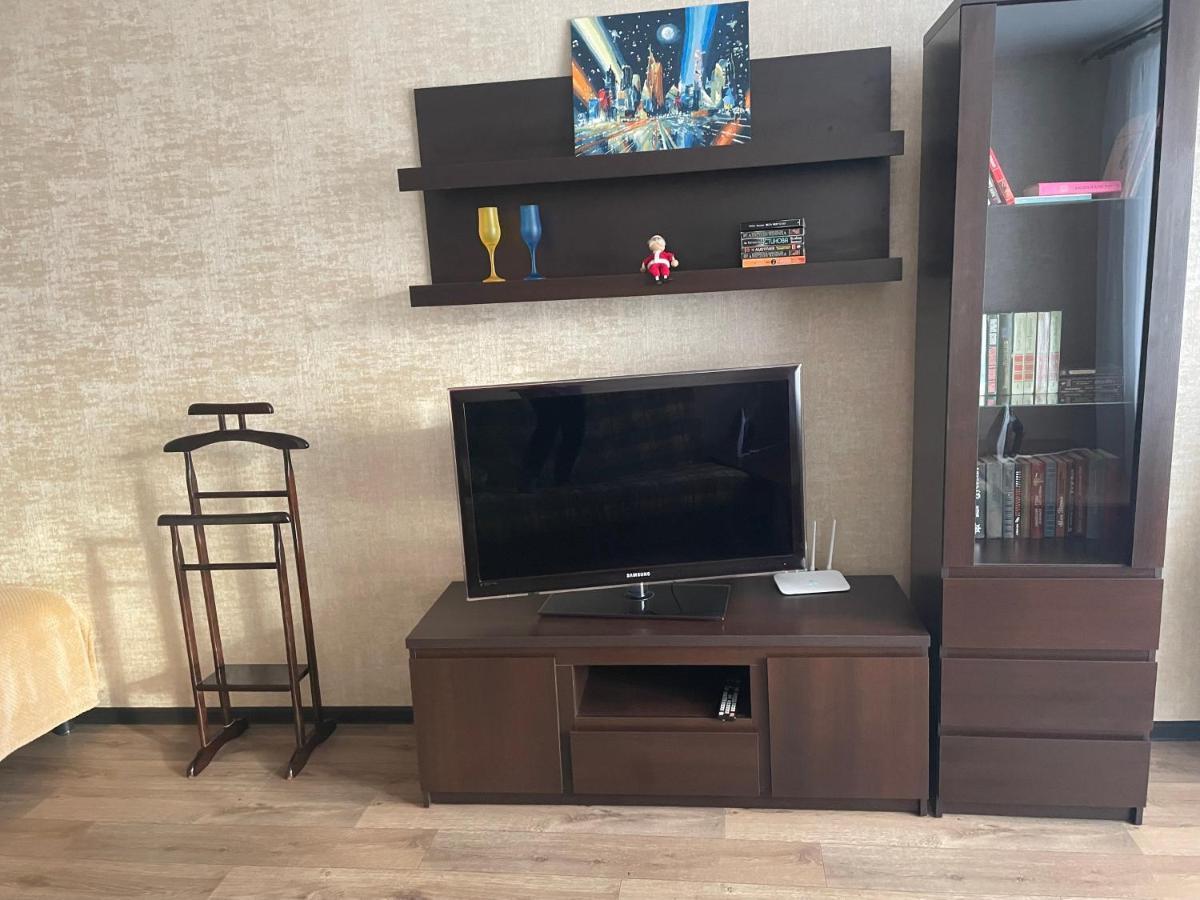 Apartment Brooklyn In คาเมียเนตส์-โปดิลสกี ภายนอก รูปภาพ